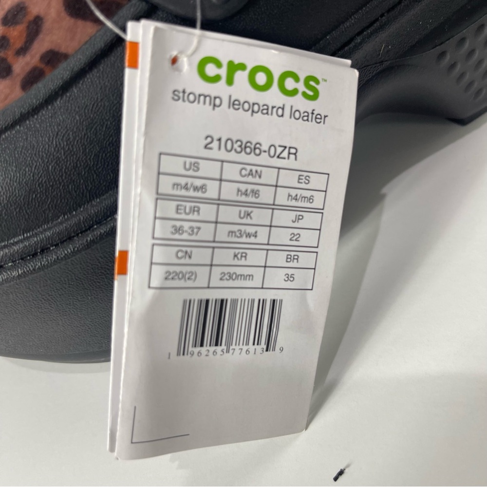 CROCS Stomp Leopard Loafer Platform Black Size 6 NEW - Picture 11 of 12